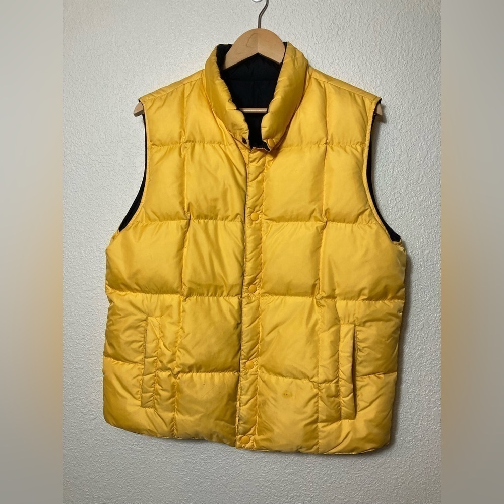 Lands End M 38/40 reversible yellow navy goose down insulated nylon puffer vest